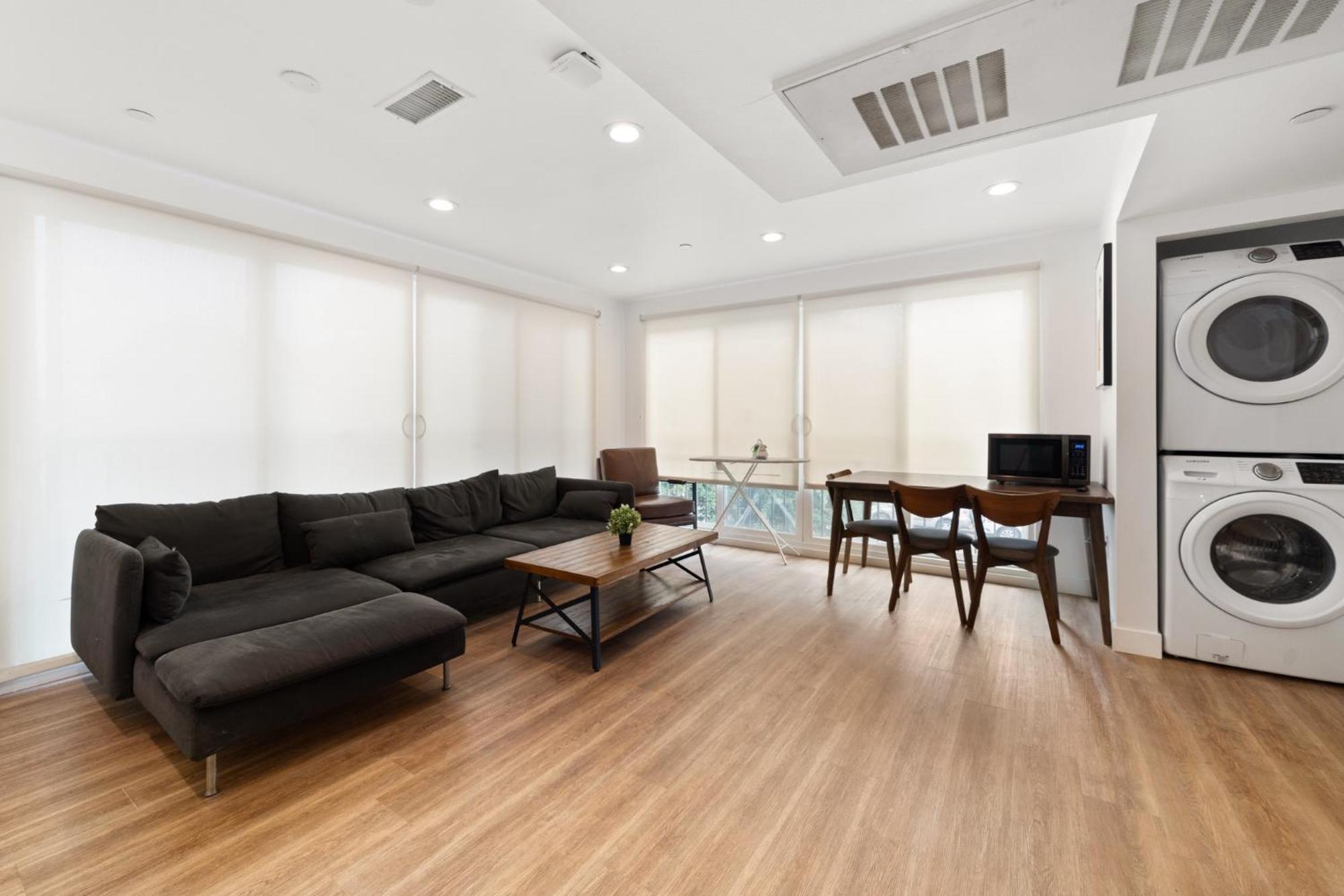 Modern Getaway In The Heart Of La Near Usc, Private Room With Share Living Room And Kitchen Los Angeles Exterior foto