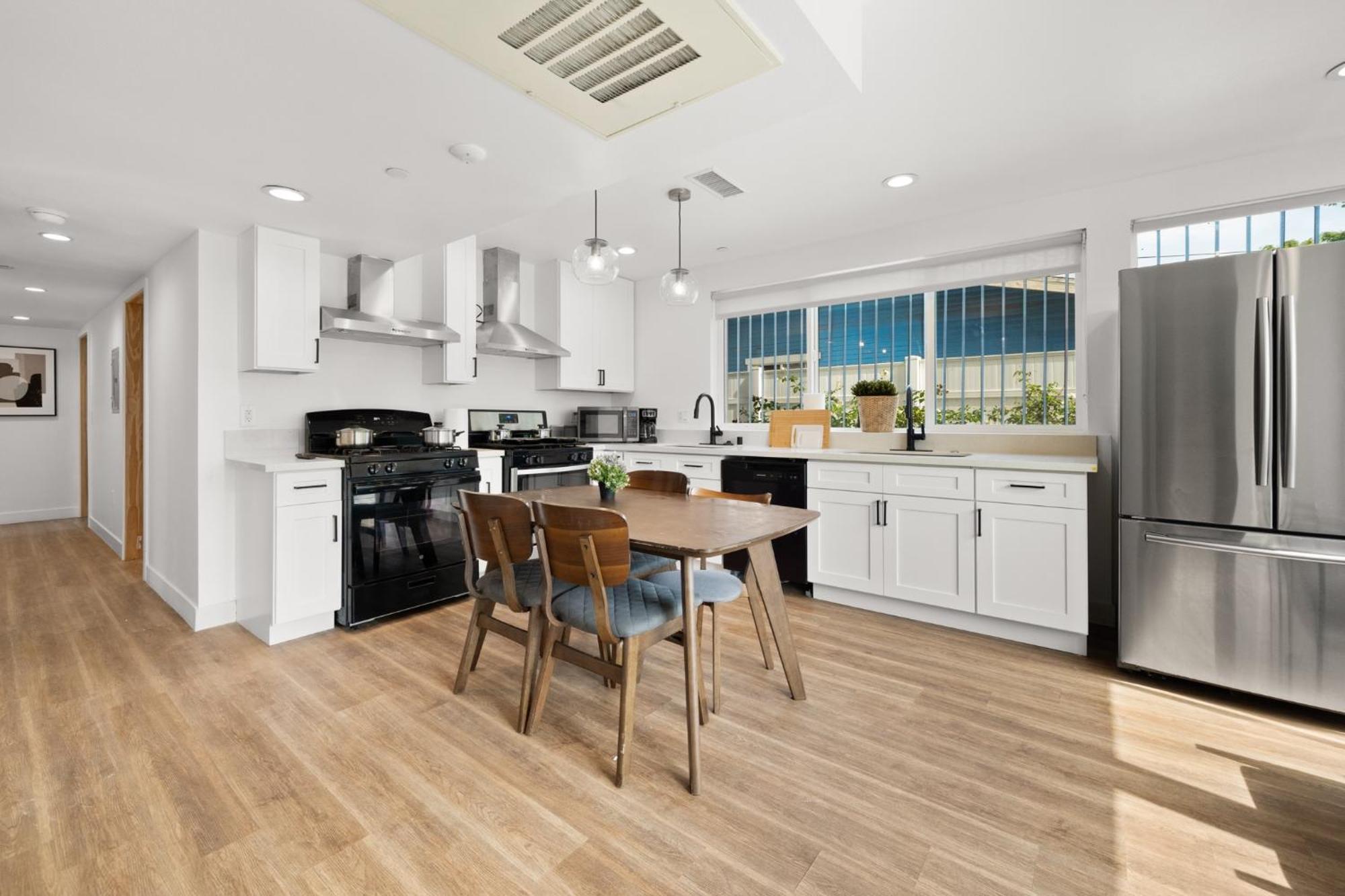 Modern Getaway In The Heart Of La Near Usc, Private Room With Share Living Room And Kitchen Los Angeles Exterior foto
